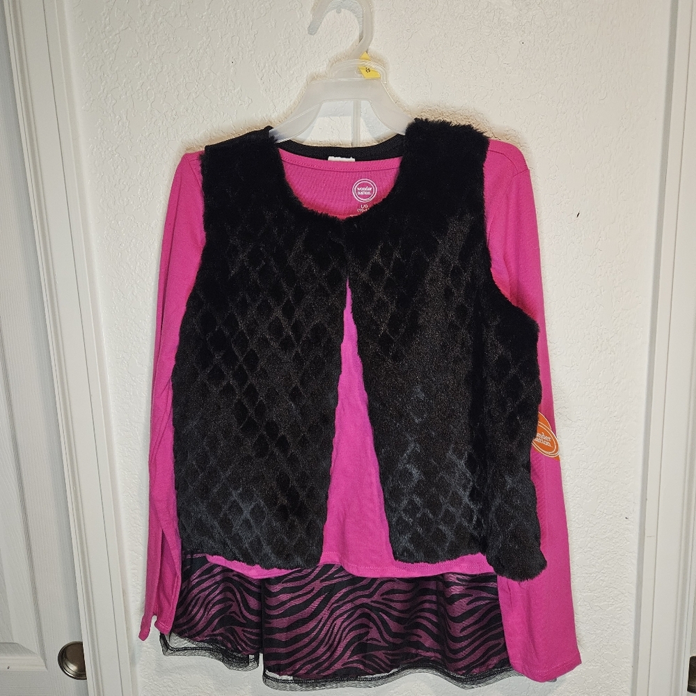 Long Sleeve Top with Faux Fur Vest And Pink Leopard Print/lace Skirt Girls 10/12